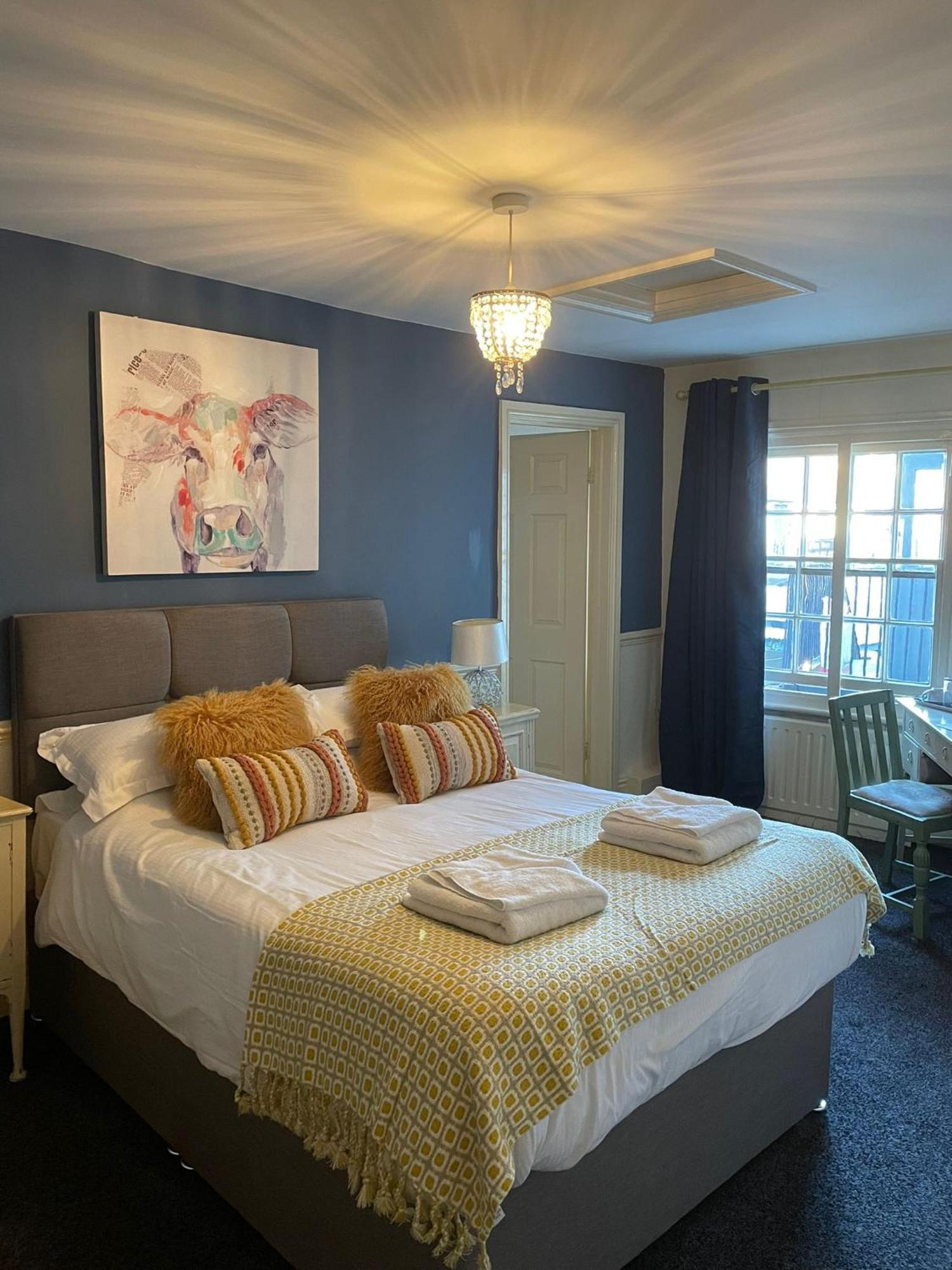 ホテル The White Hart Whitchurch 部屋 写真